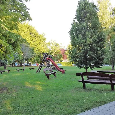 Garden Apartman *